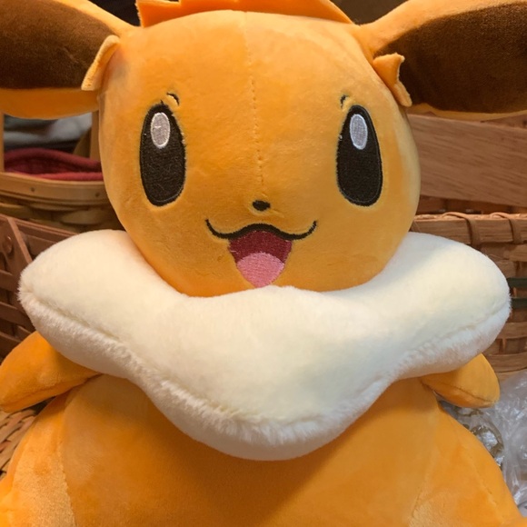 EVE PLUSH FROM POKÉMON . 12” high NEW! - Picture 7 of 7